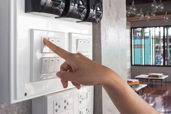 5 quy tắc an toàn khi sử dụng điện